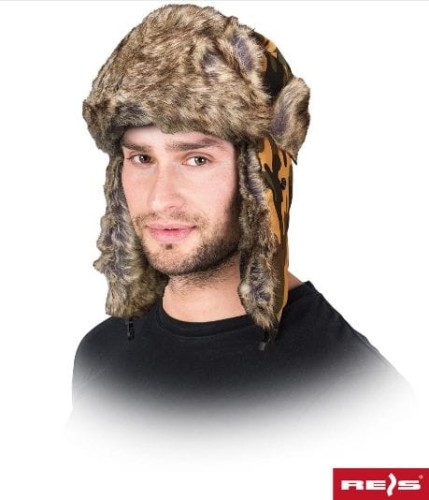 CzapkaCZOFOREST.jpg